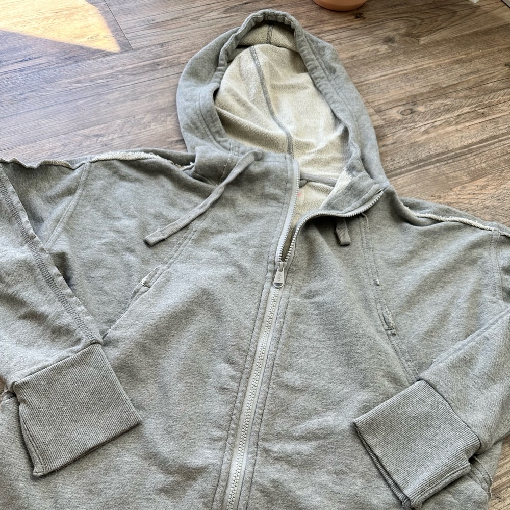 Free people sweatshirt